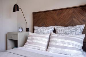 featured image of 2 Plainview Ln