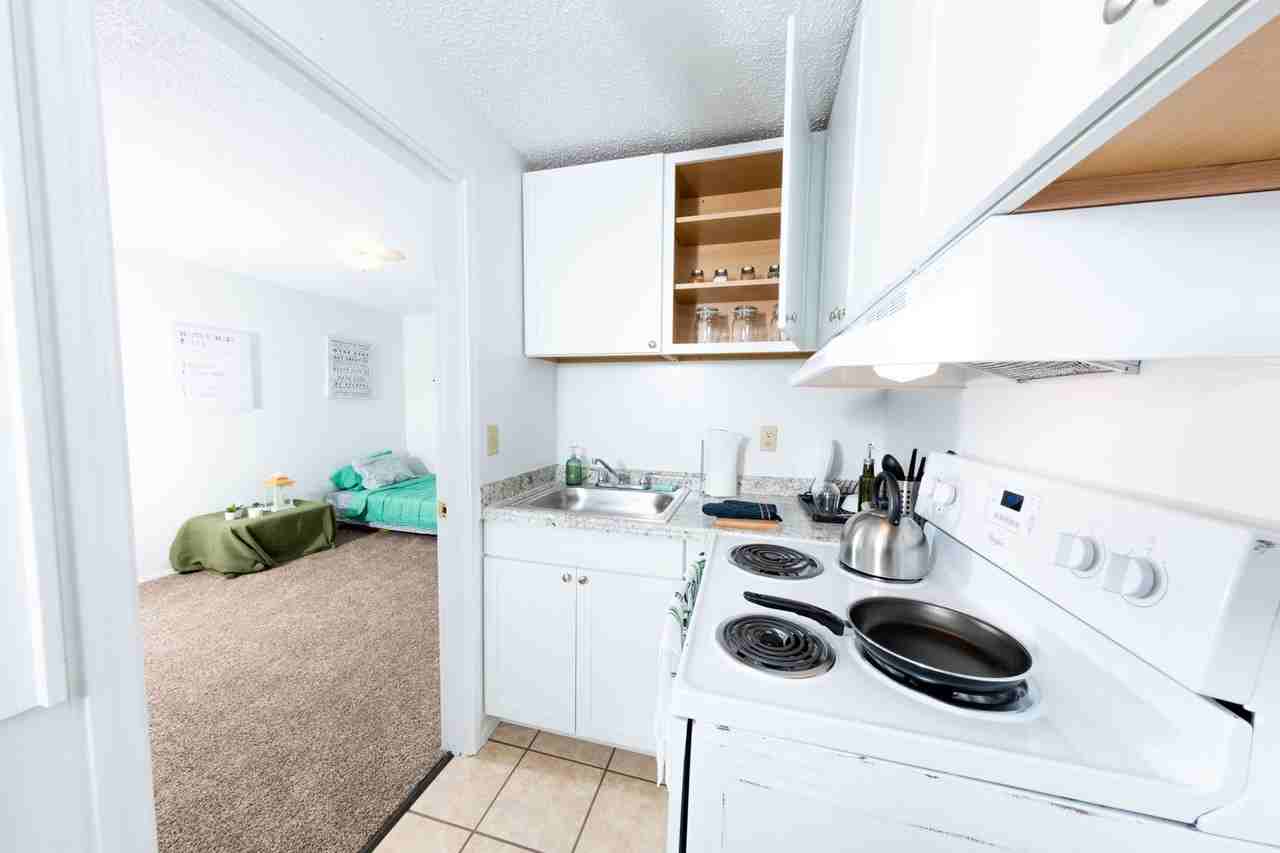 Evergreen Court Apartments - Photo 5 of 44