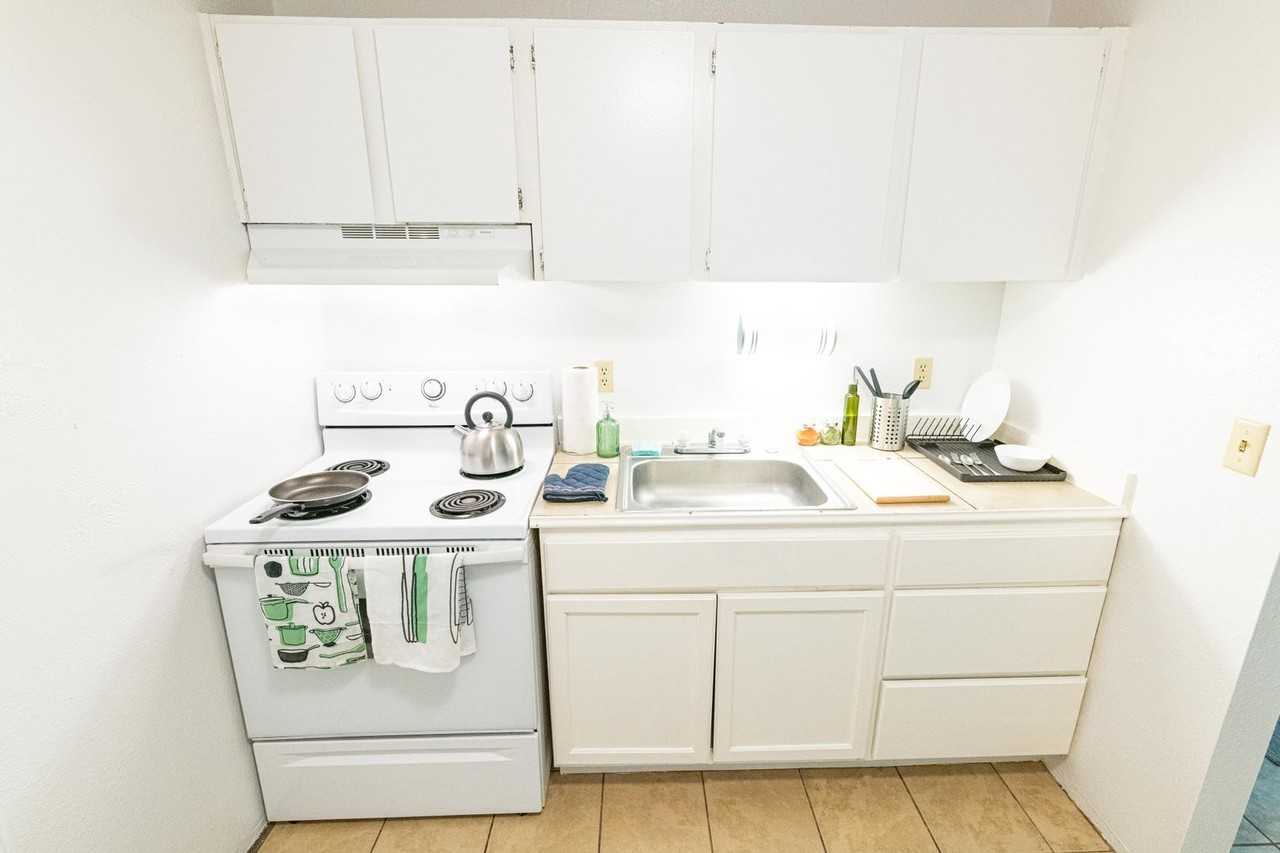 5930 Sixth Ave - Photo 5 of 50