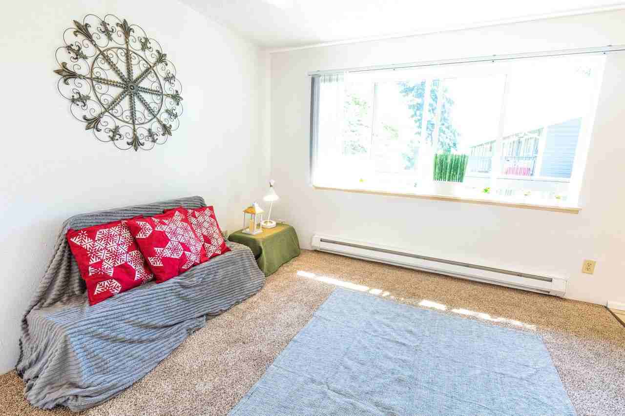 510 M Street SE - Photo 7 of 14