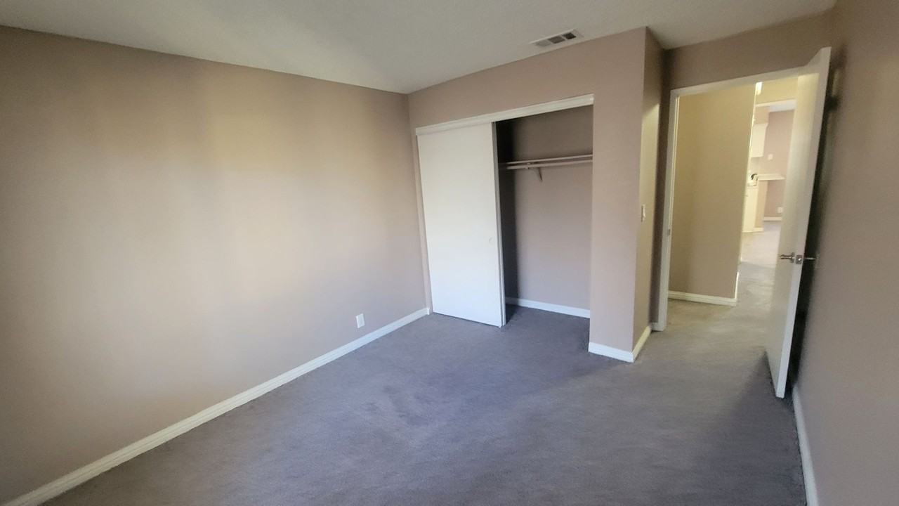 Sunset Springs Apartments - Photo 3 of 9