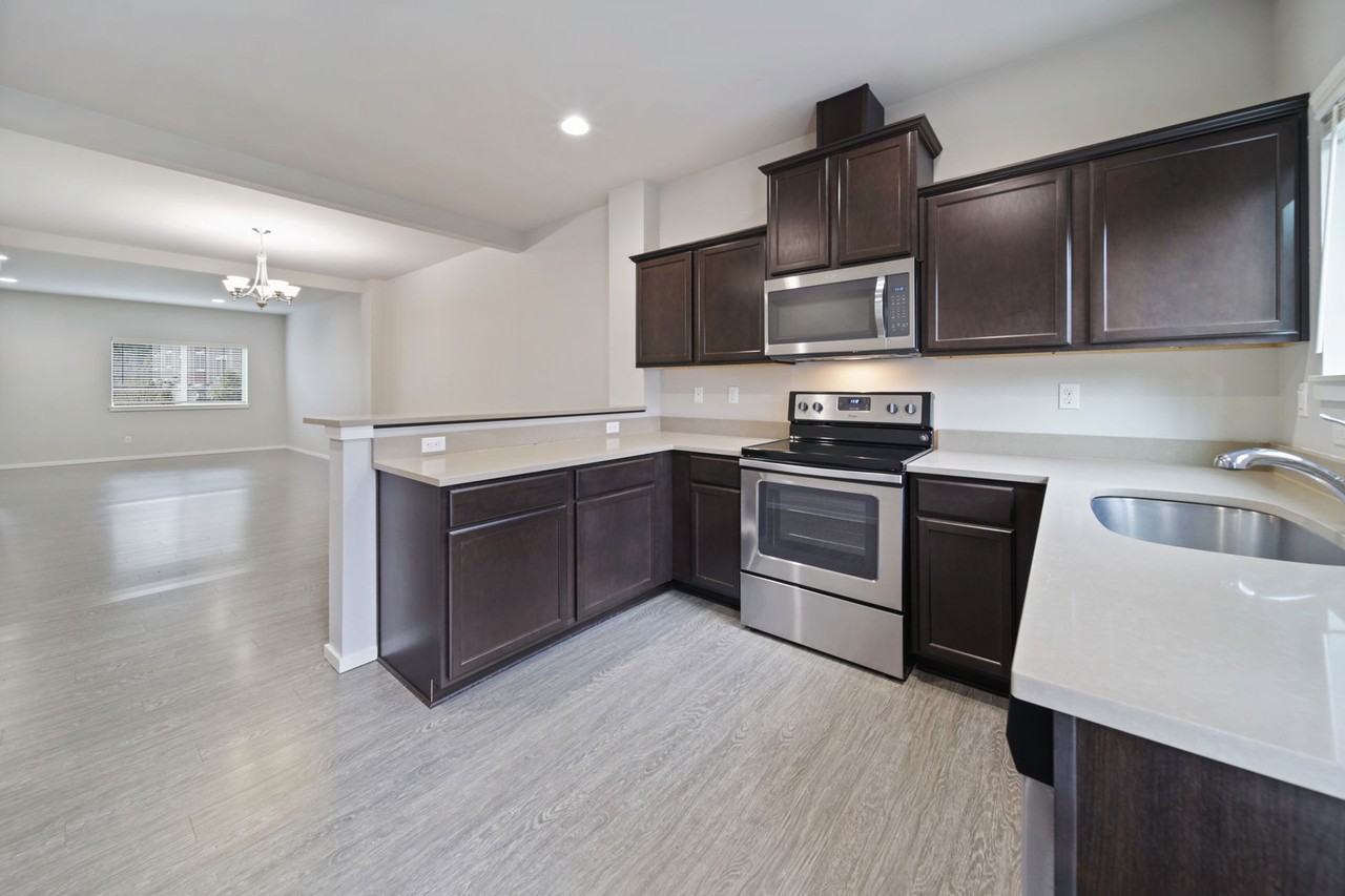 Viking's Landing - Photo 2 of 18