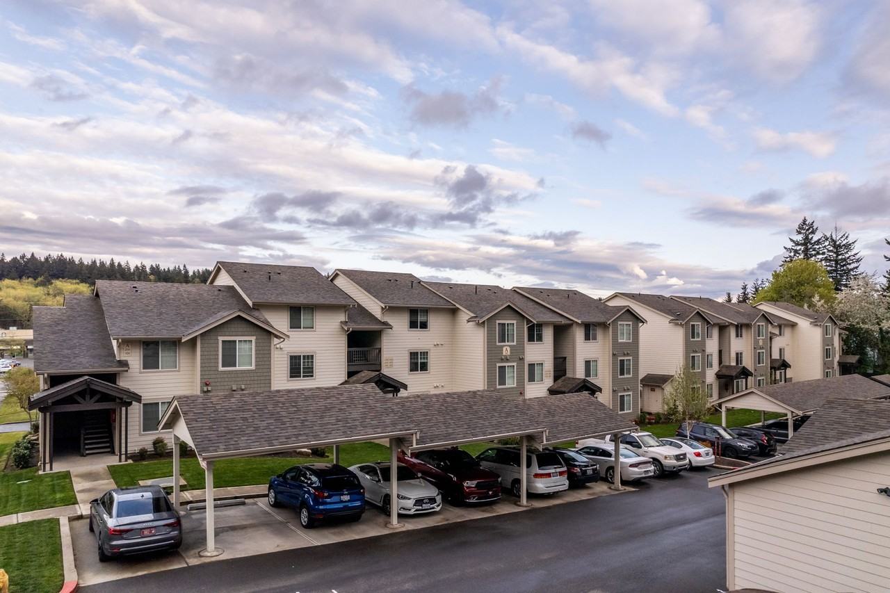 Griffin Glen II - Photo 7 of 13