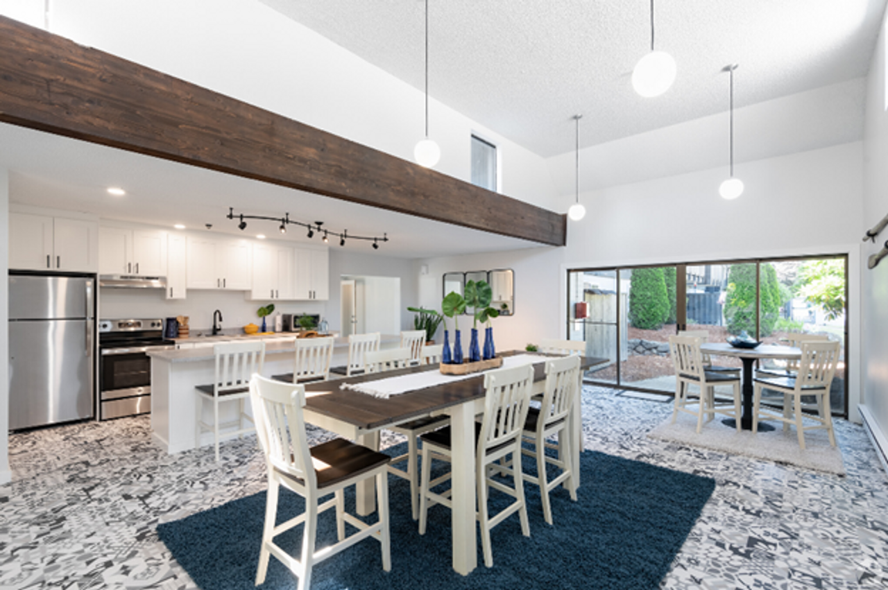 Oak Terrace - Photo 6 of 14