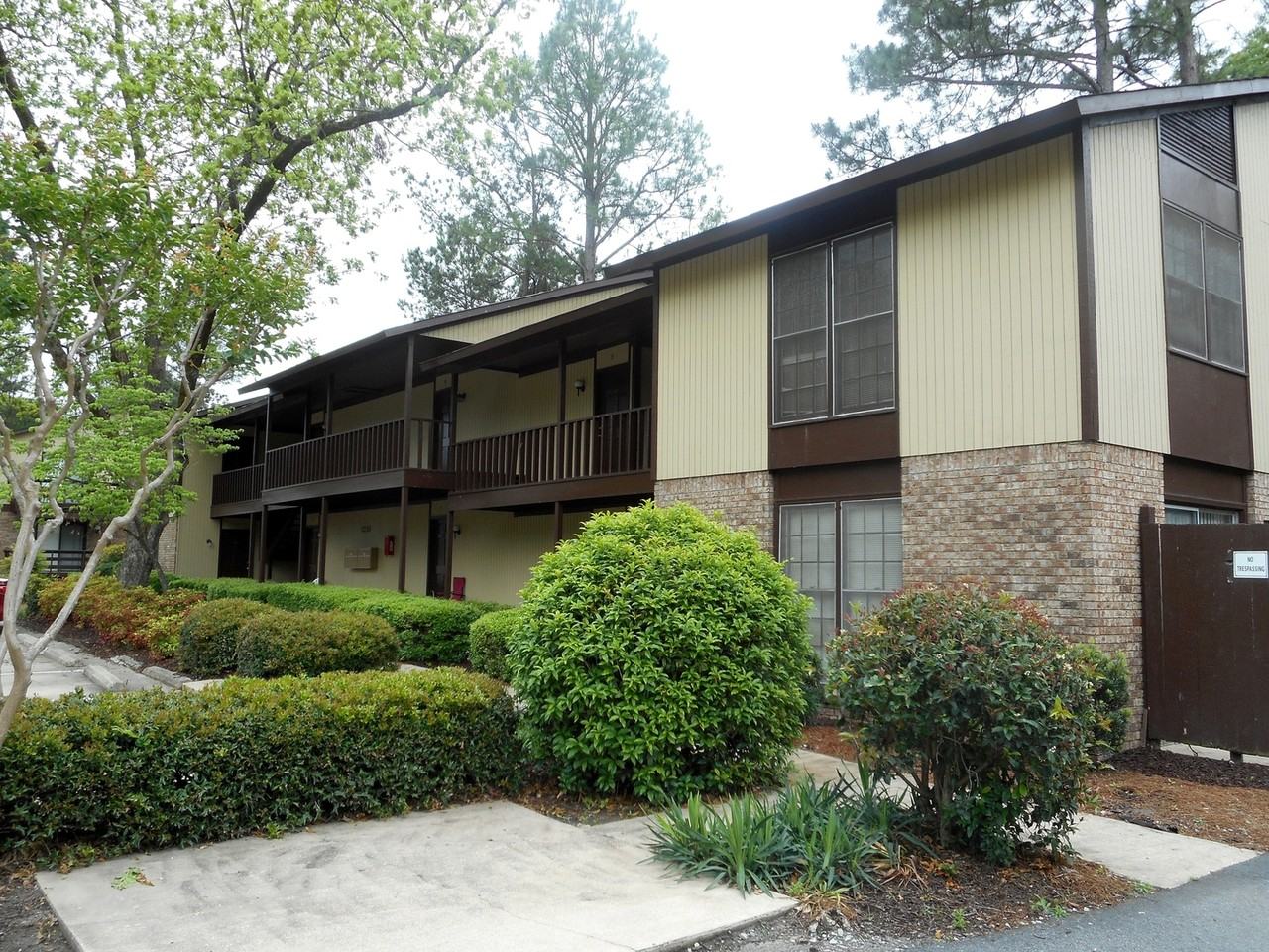 Kopak Apartments - Photo 2 of 11