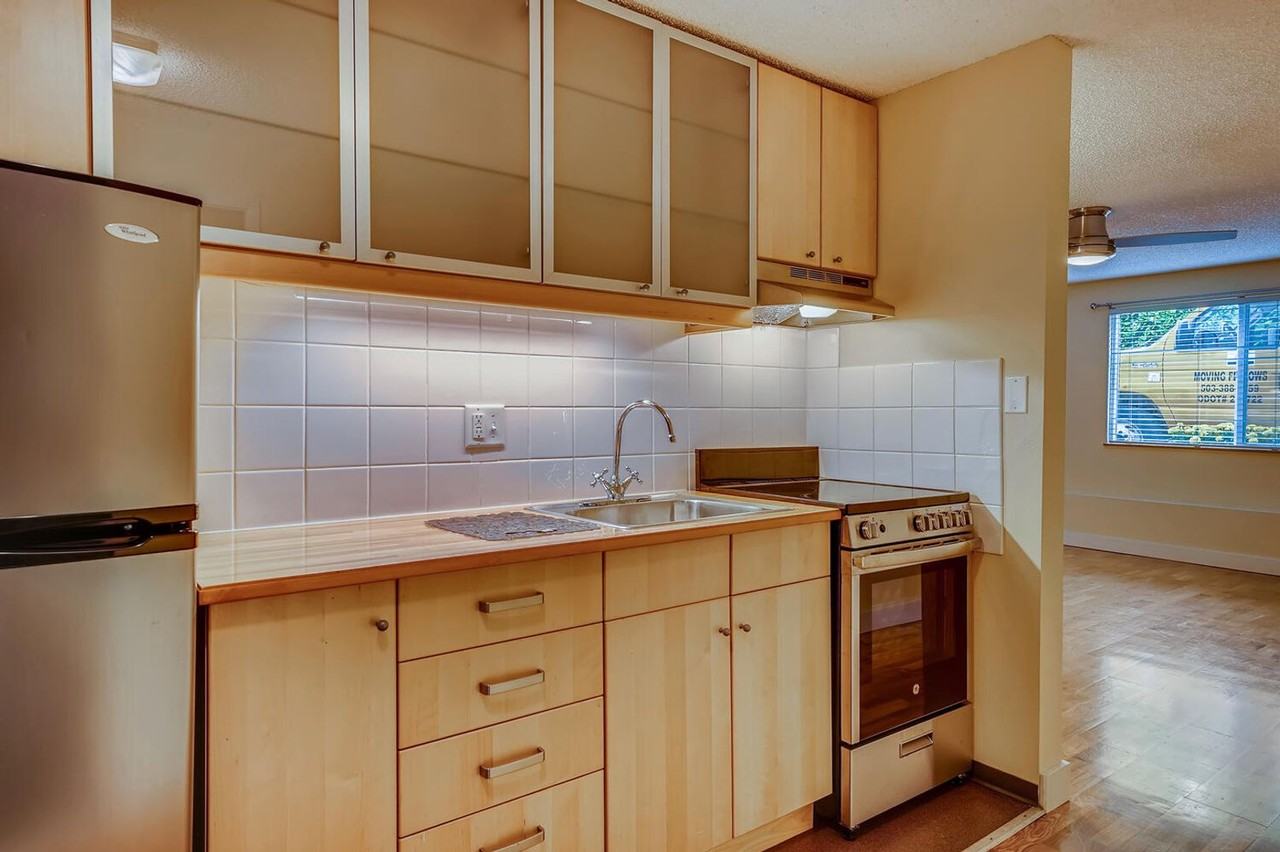 Curry Court - Photo 2 of 8