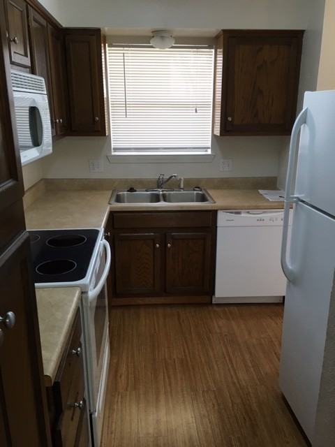 405 Mcmillain St - Photo 4 of 19