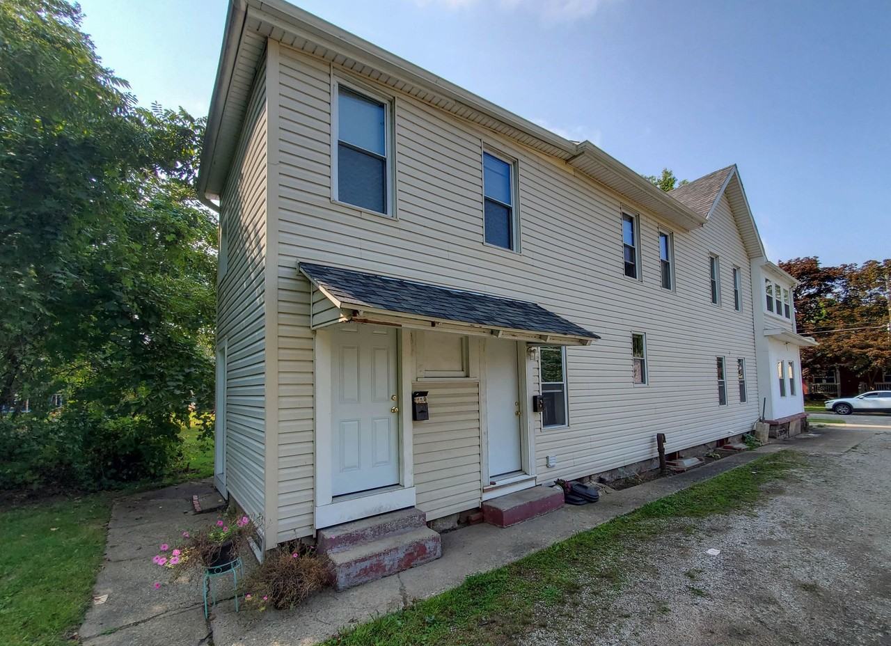 333w3rd - Photo 3 of 3