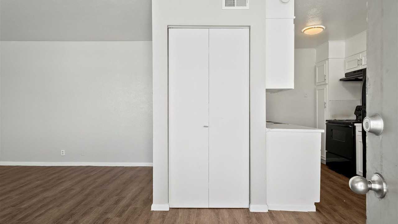 Madison Park Apartments - Photo 5 of 16