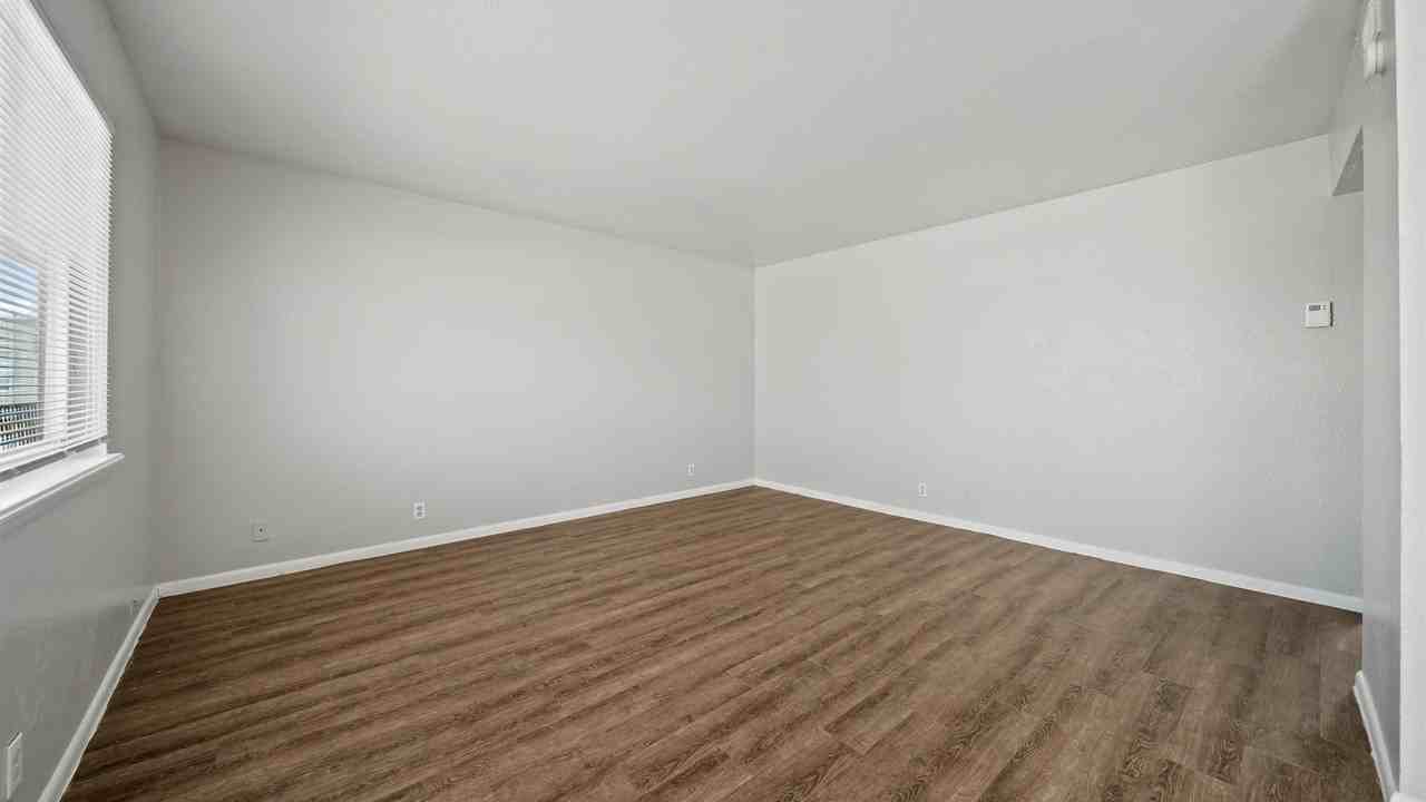 Madison Park Apartments - Photo 6 of 16