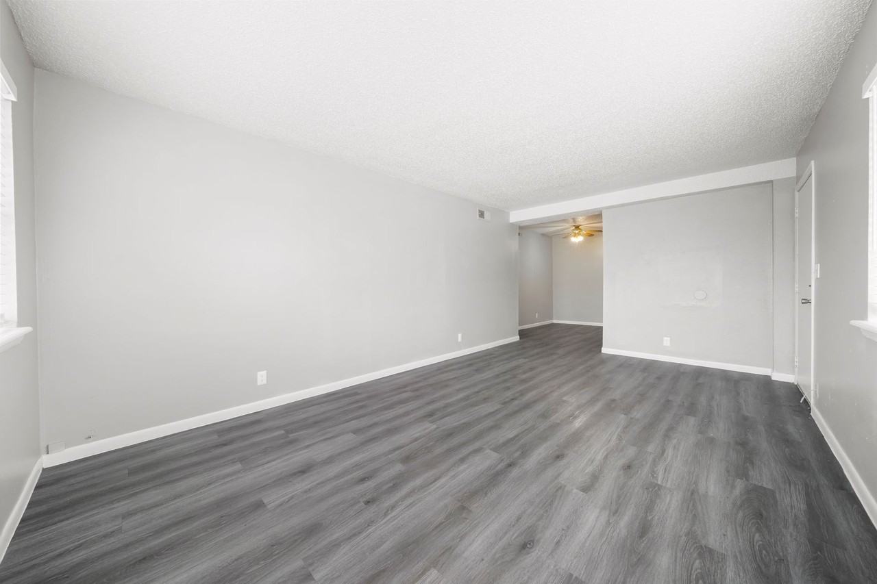 Meadowbrook Apartments - Photo 3 of 29