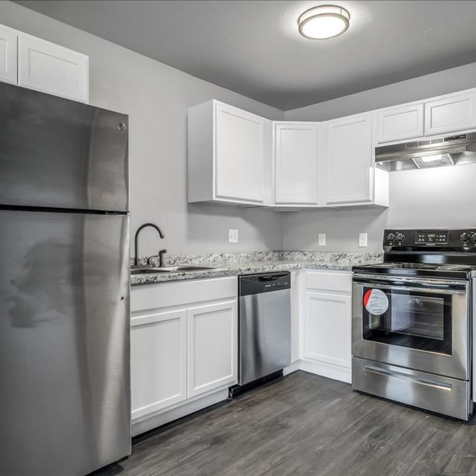 Portland Park Apartments - Photo 5 of 27