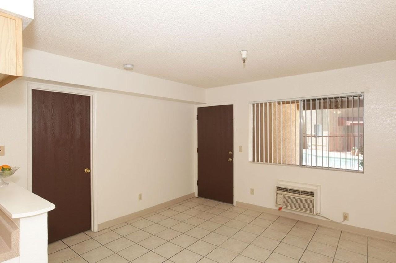 The Edison Apartments - Photo 3 of 7