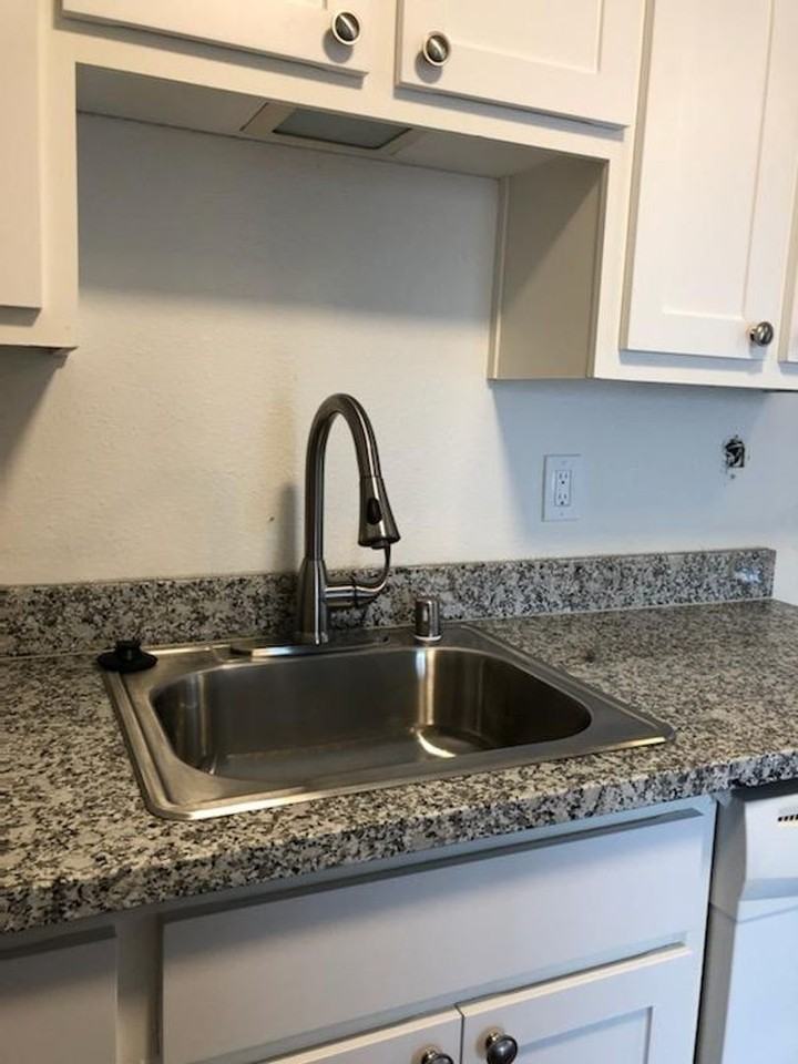 Hurley South - Photo 2 of 21