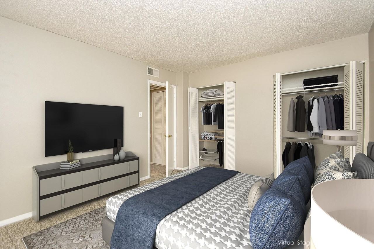 Barrington Hills Apartments - Photo 4 of 36