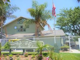 featured image of Country Club Dr