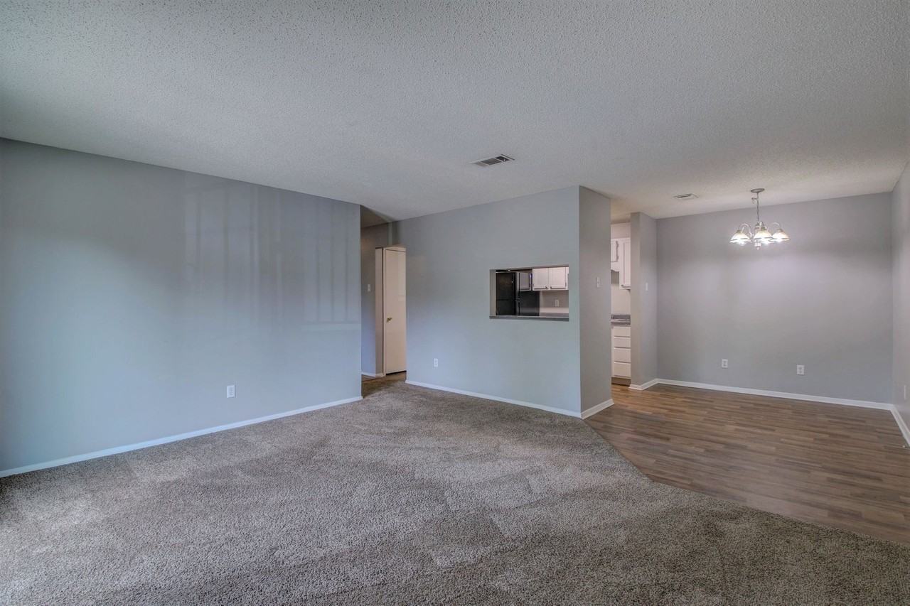 Westbury Park Apartments - Photo 2 of 17