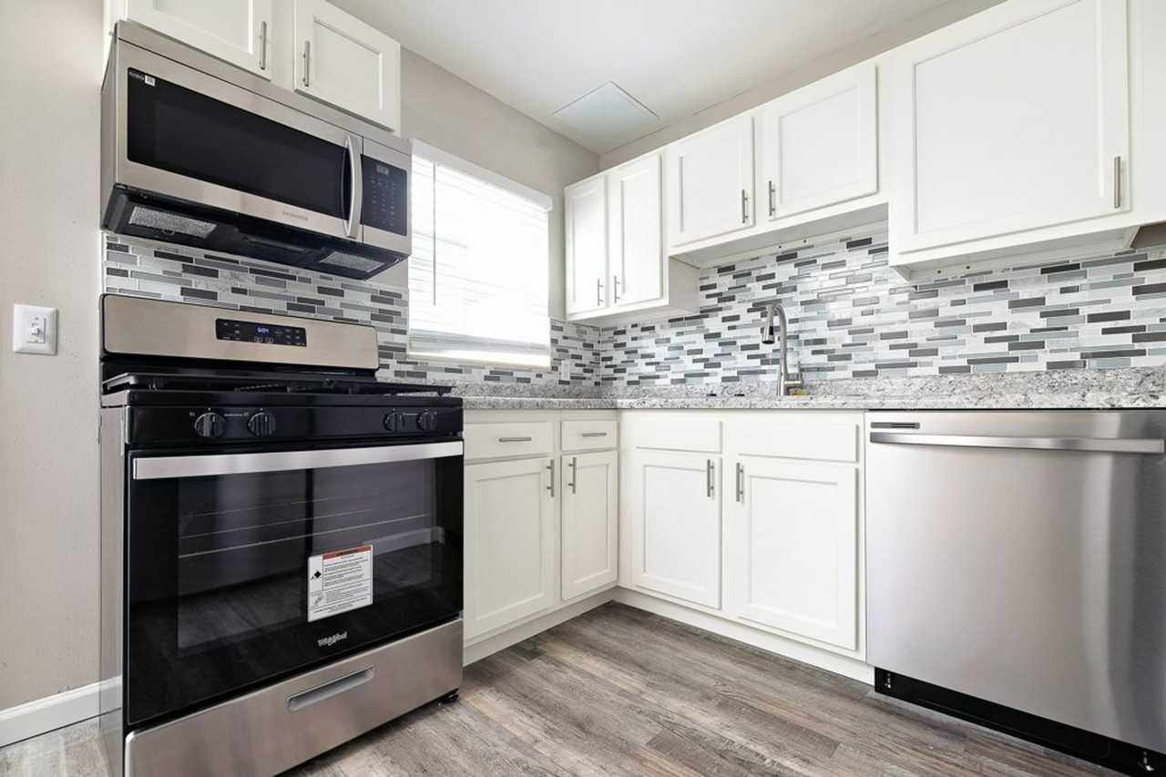 Townhomes at Andrus - Photo 7 of 50