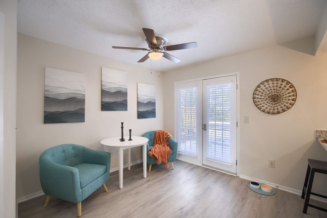 Stratford Chase Townhomes - Photo 2 of 50