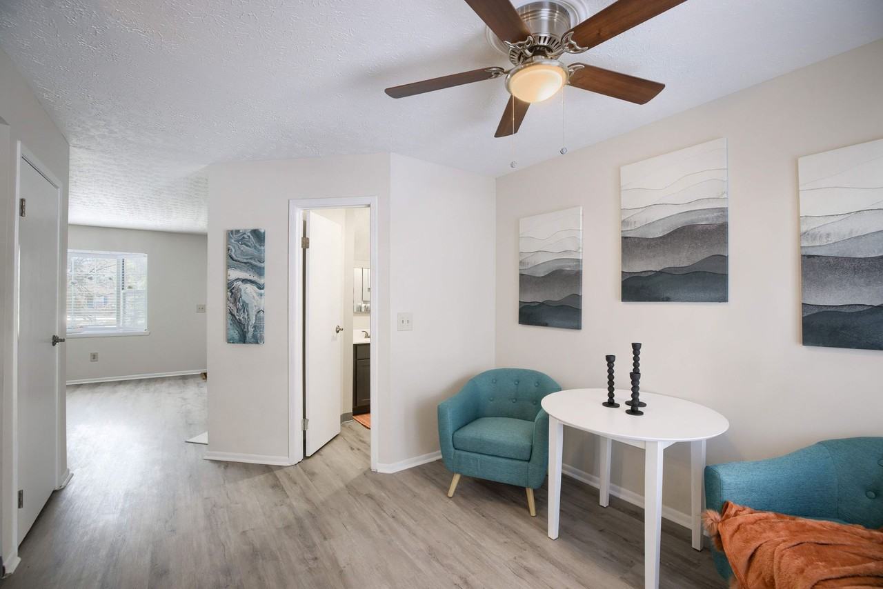 Stratford Chase Townhomes - Photo 3 of 50