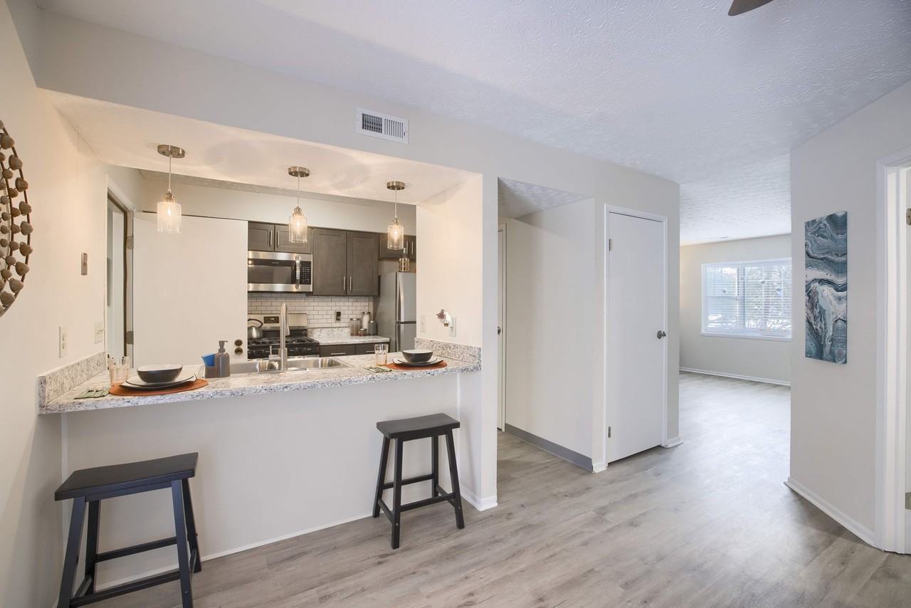 Stratford Chase Townhomes - Photo 5 of 50