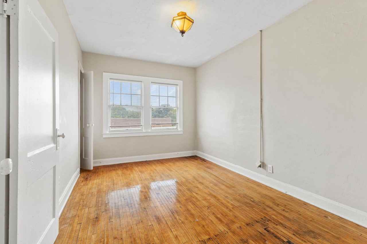 Historic Audubon Court - Photo 5 of 19