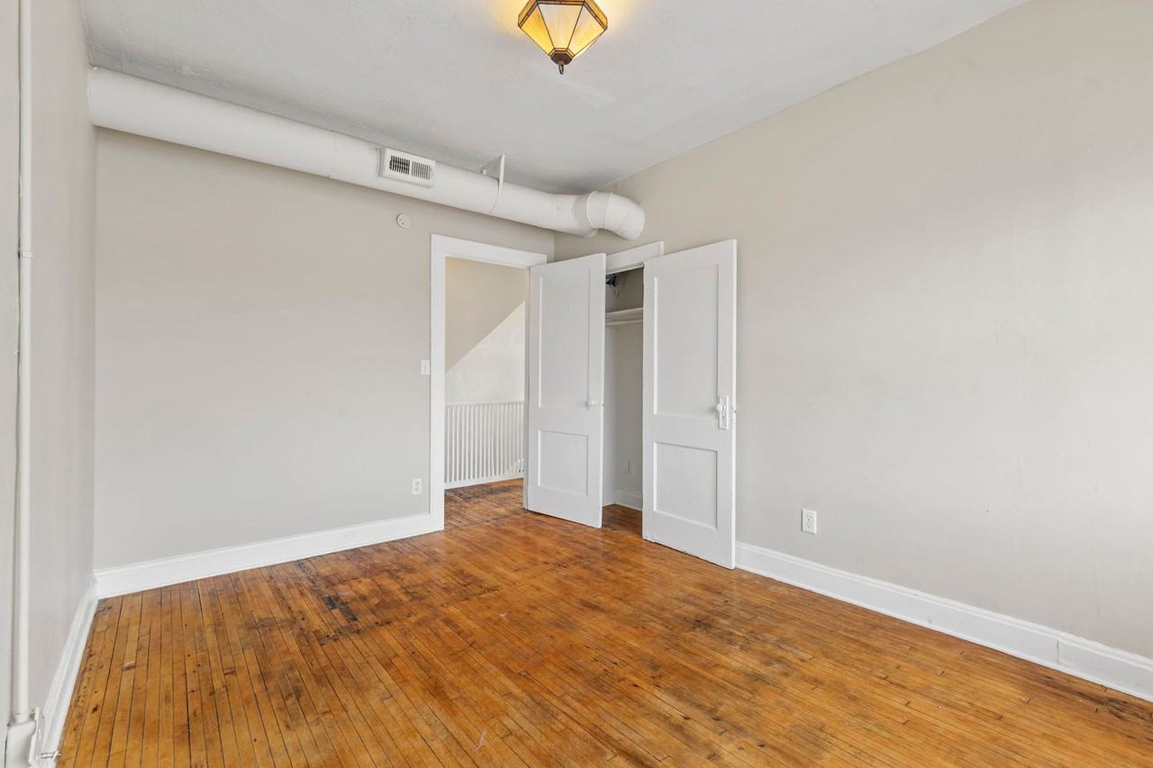 Historic Audubon Court - Photo 6 of 19