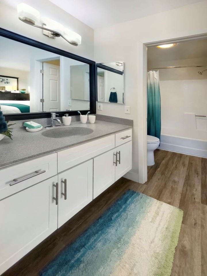 Laguna Serrano - Photo 5 of 45