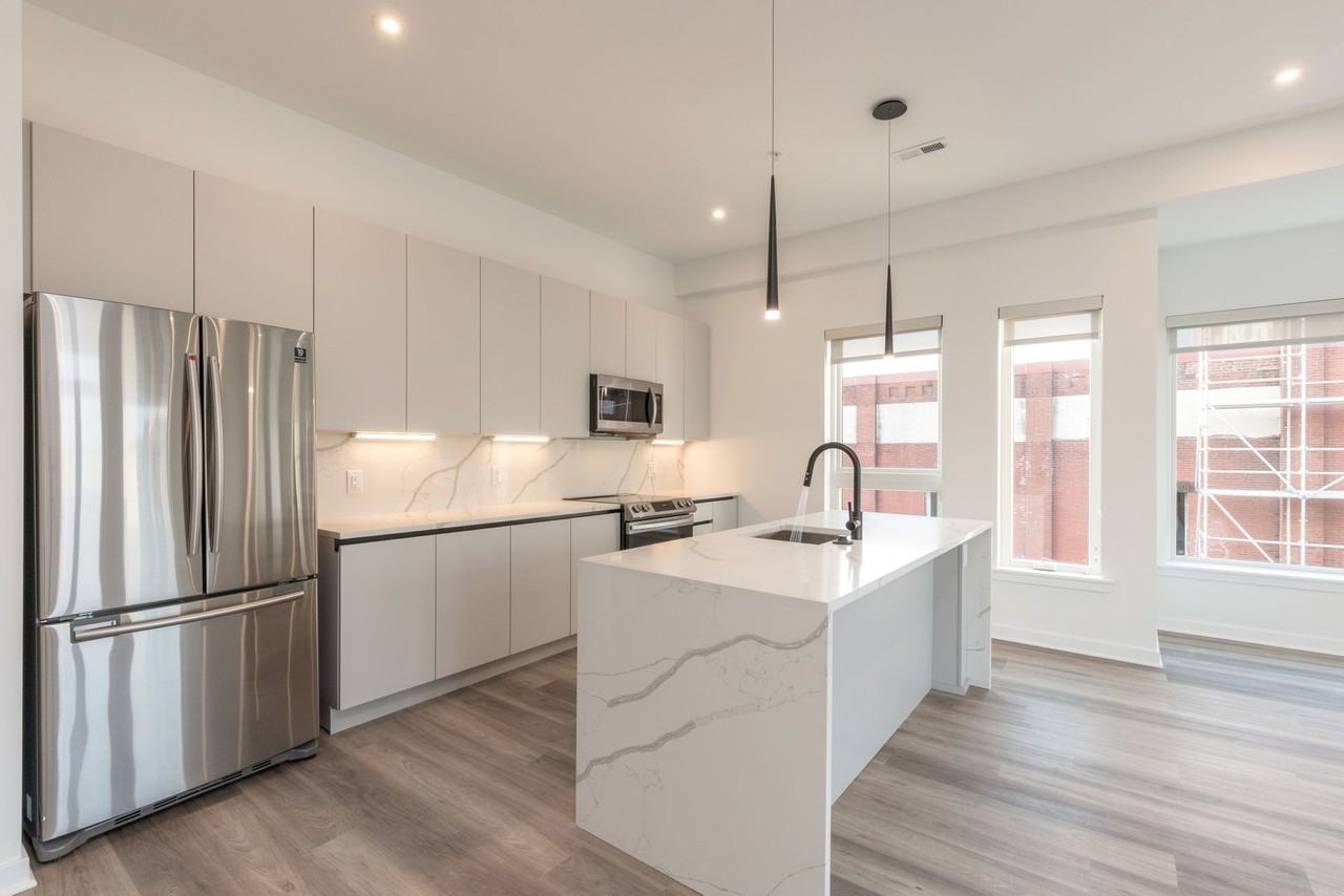 BRUBOX - Photo 2 of 33