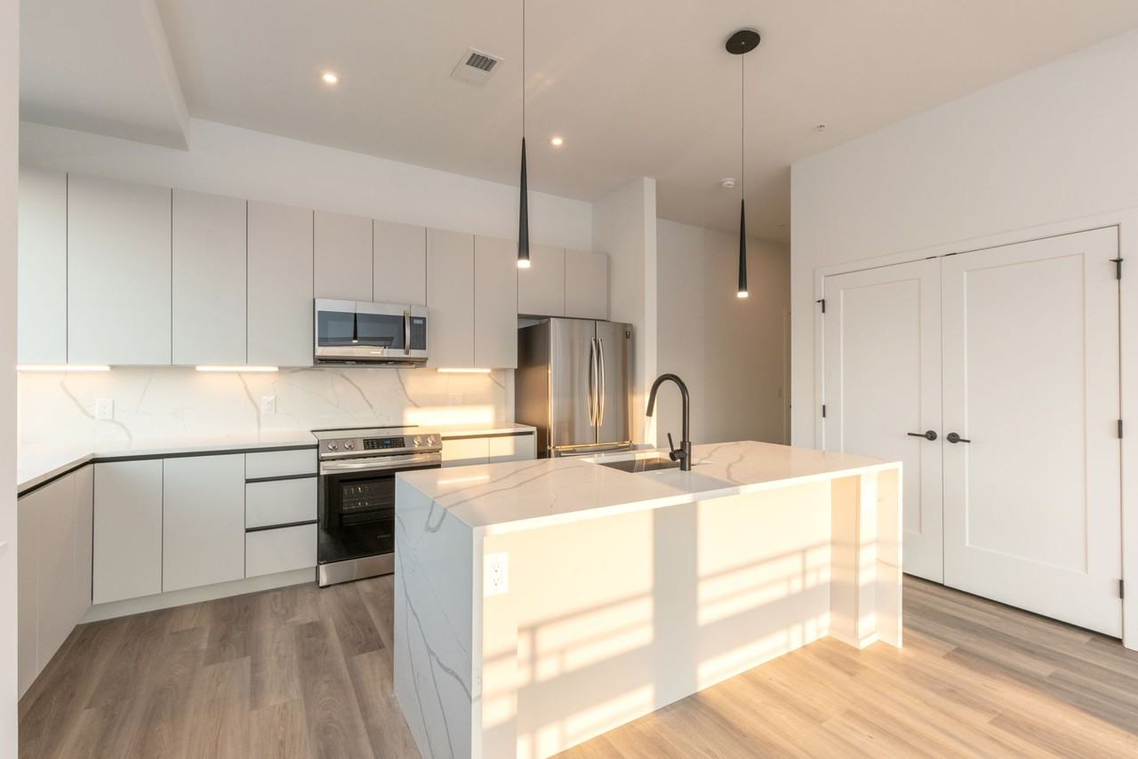 BRUBOX - Photo 3 of 33