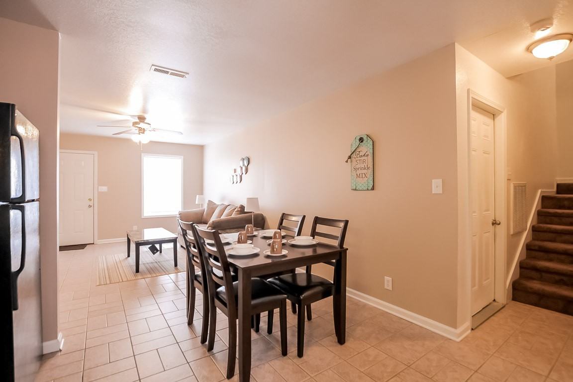 535 Lafayette Rd - Photo 3 of 17