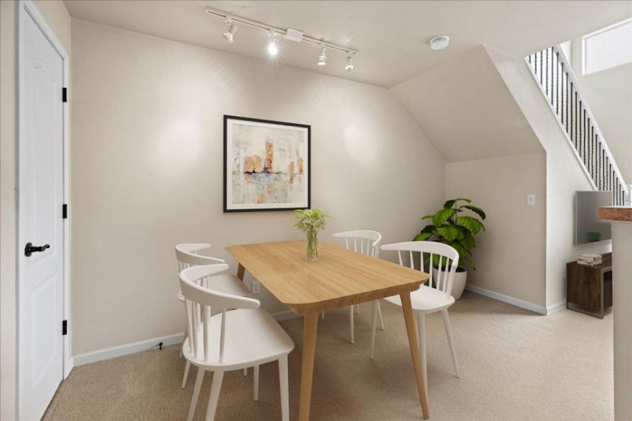 Broadway Commons LLC - Photo 3 of 37