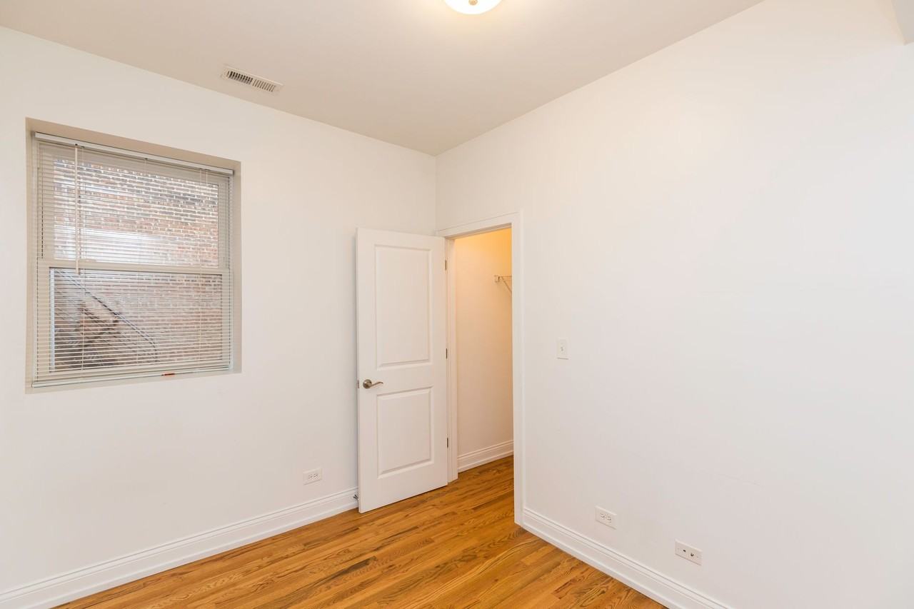 Portage Park Theater Apartments - Photo 5 of 25