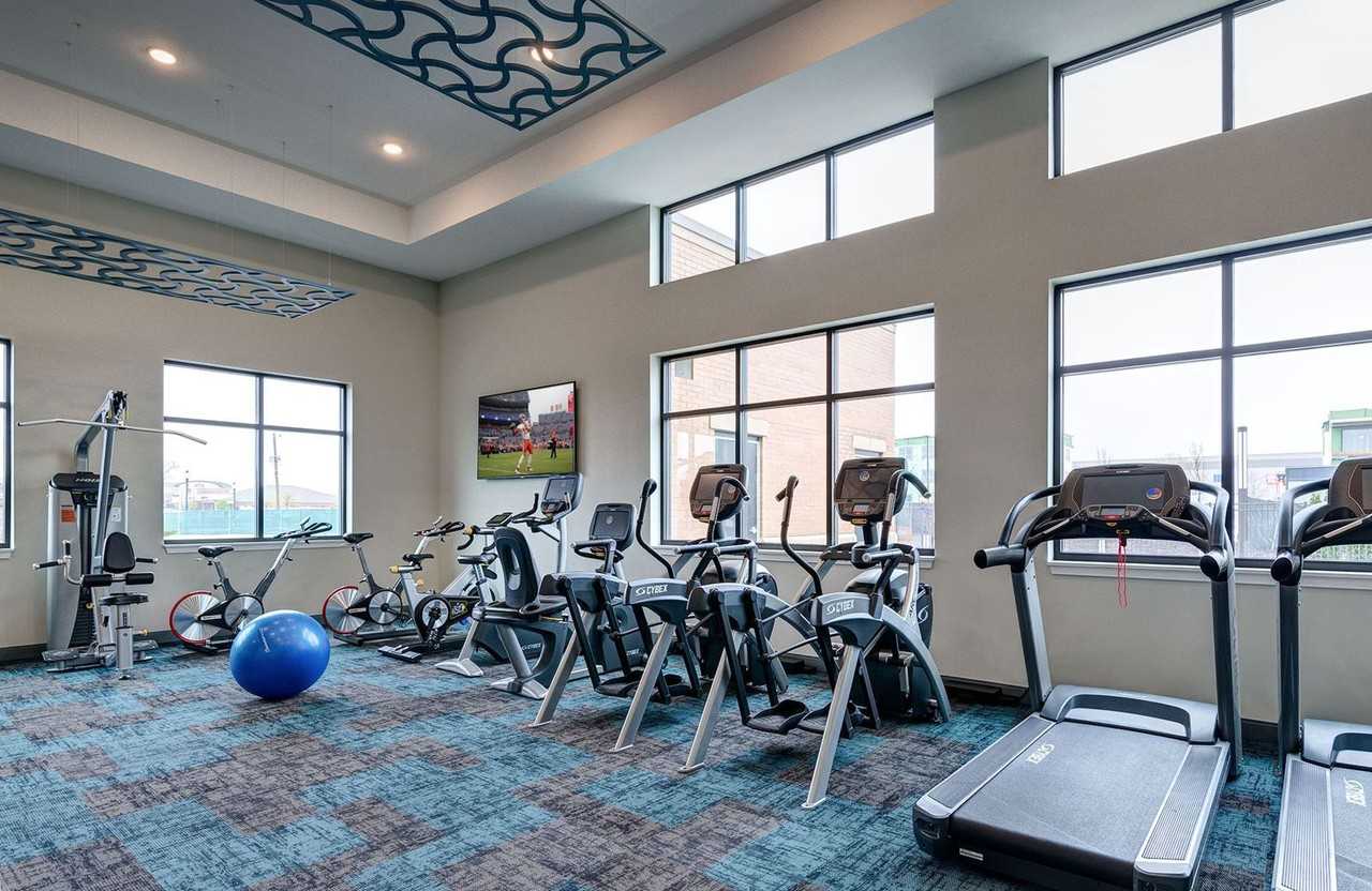 Watermark at The Grove - Photo 6 of 50