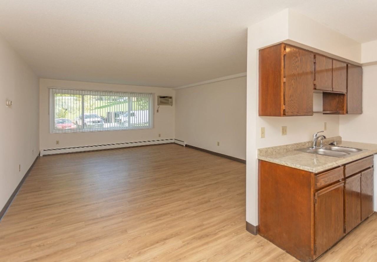 2700-2727 Rhode Island Ave S. (Rhode Island Chateau) - Photo 5 of 13