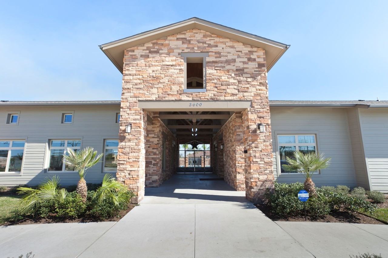 Santa Anna - Photo 5 of 30