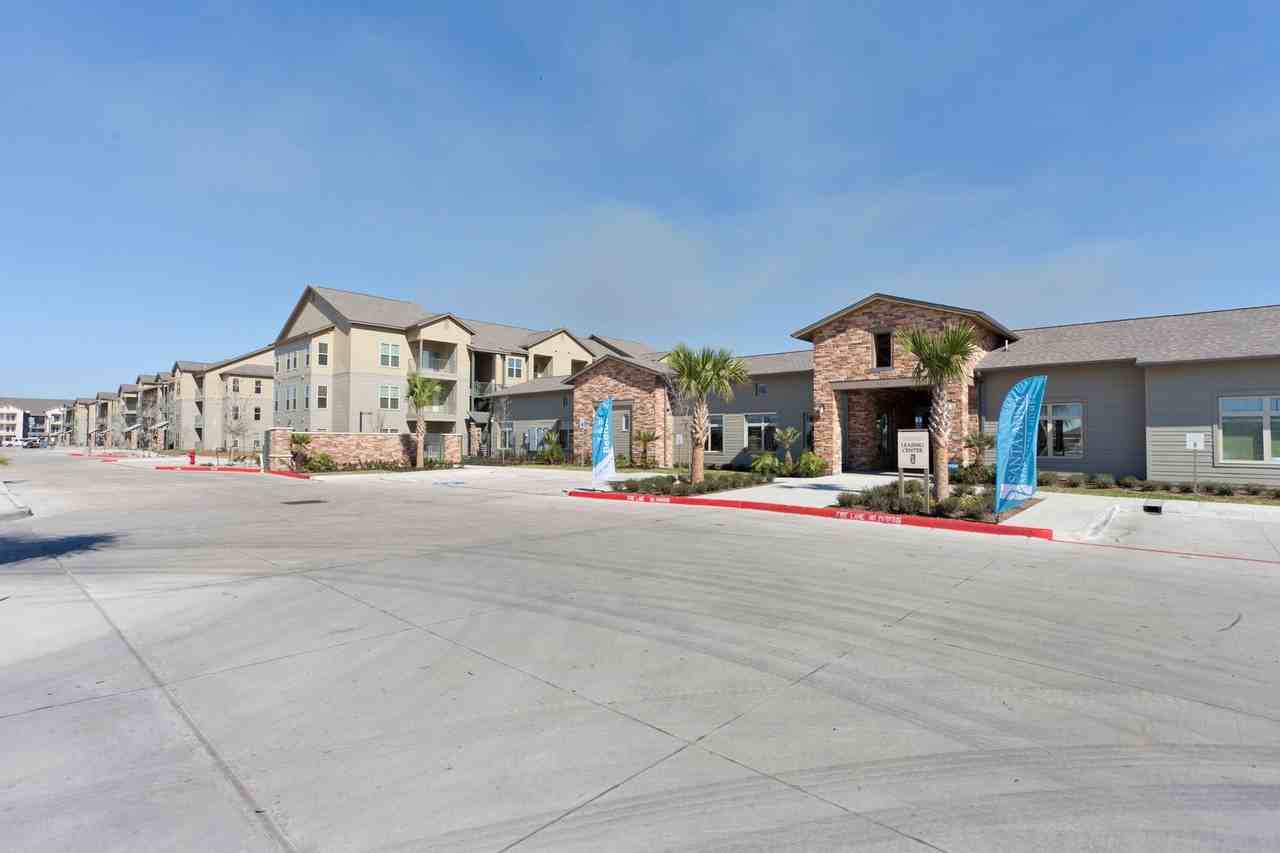 Santa Anna - Photo 7 of 30