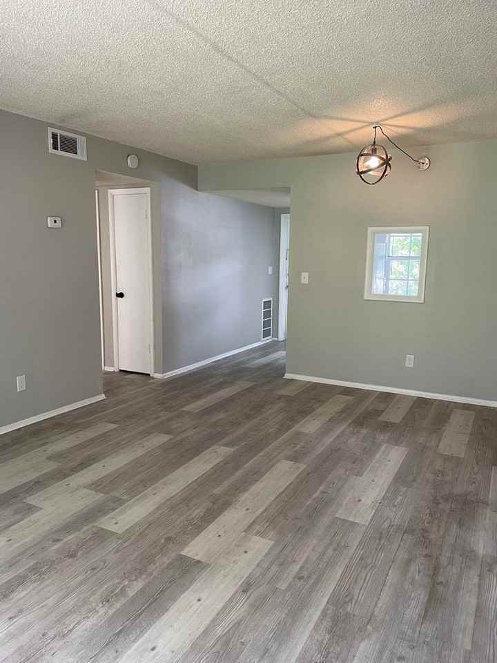 1745 6th Avenue - Photo 5 of 12