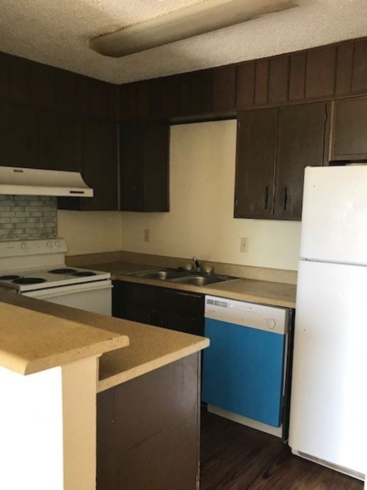 Augusta Apartments - Photo 2 of 7