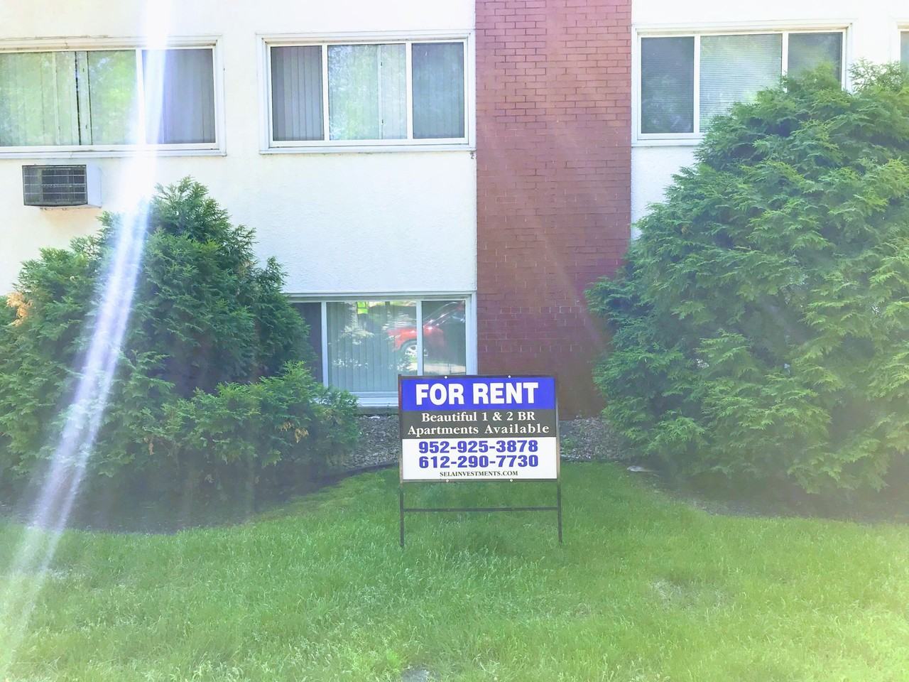 2832 Humboldt Ave S. - Photo 2 of 9