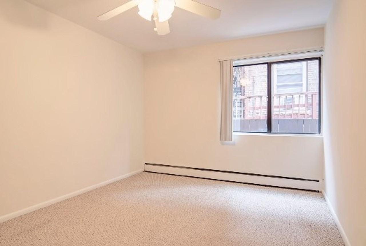 Campus Apartments 700 - Photo 3 of 5