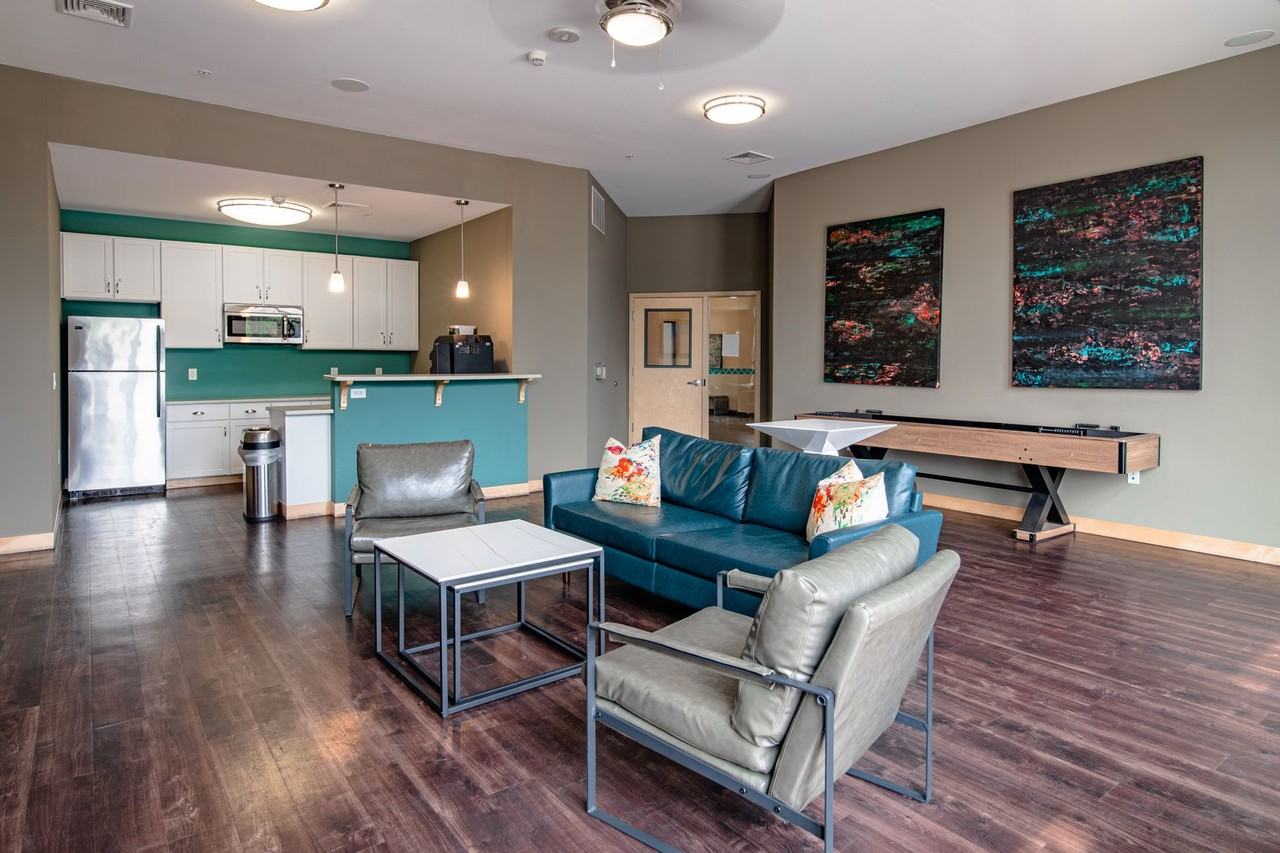 Arbor Crossing - Photo 5 of 36