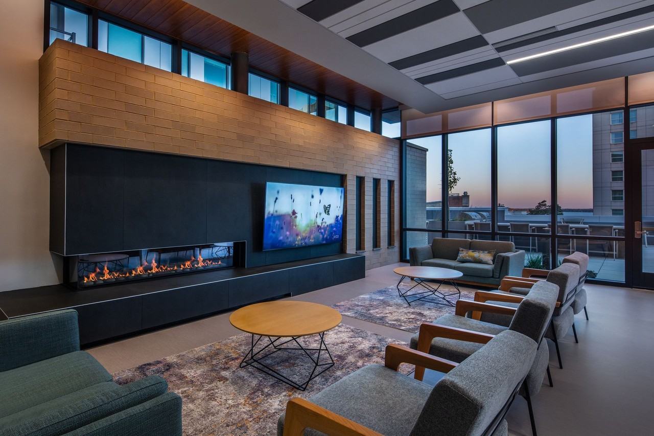 NoVo - Photo 7 of 50