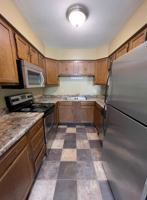 featured image of 920 N Linden St #18