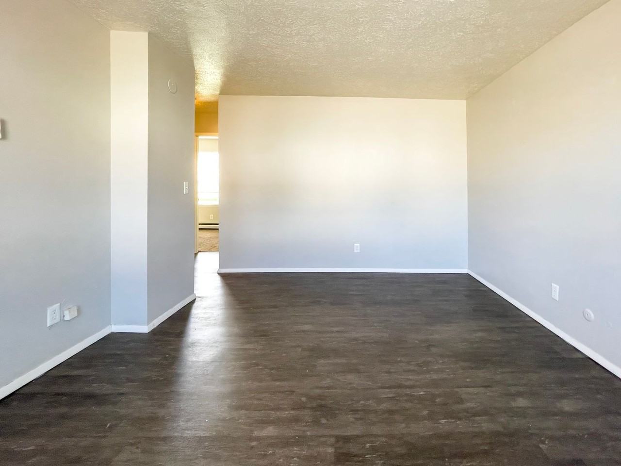 1703 E 14th St - Photo 4 of 16