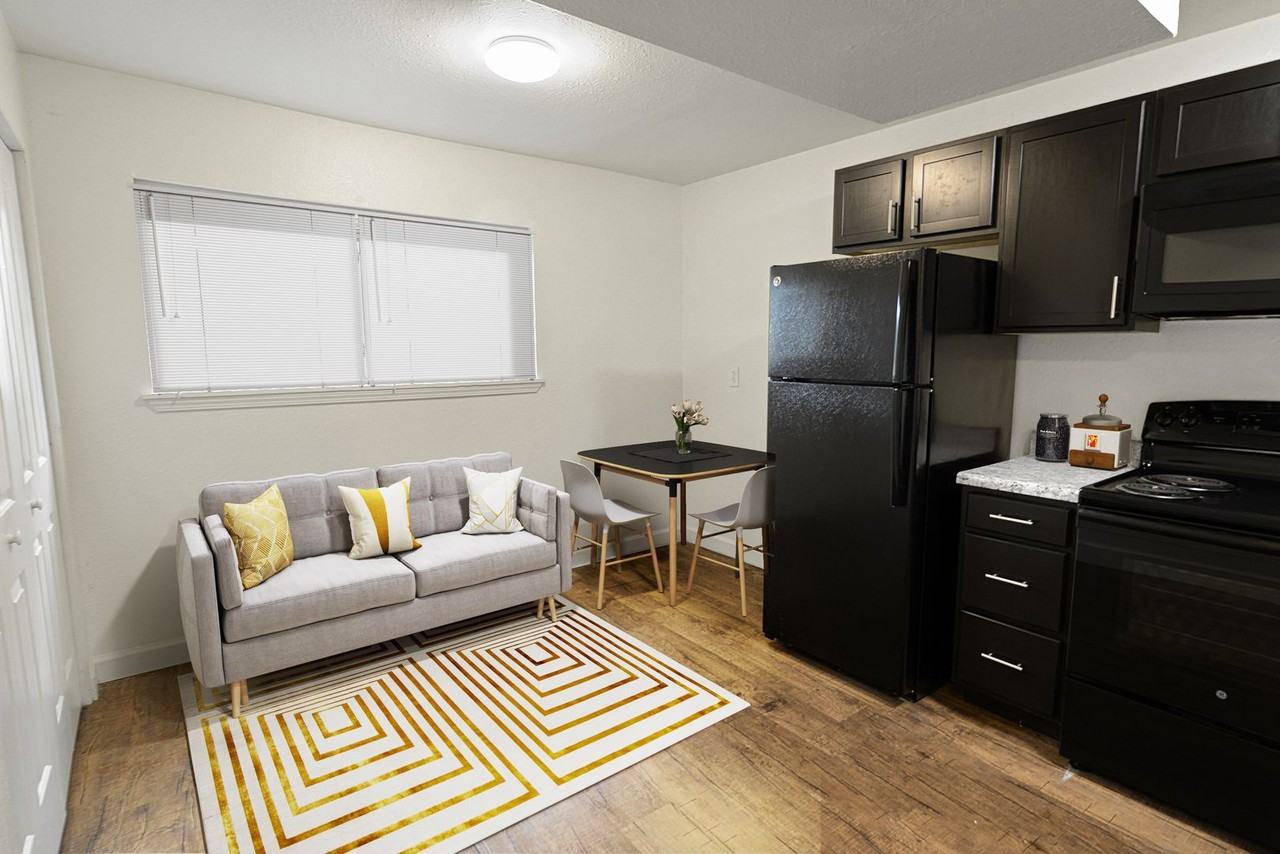 Metro Apartments at Wood River - Photo 5 of 50
