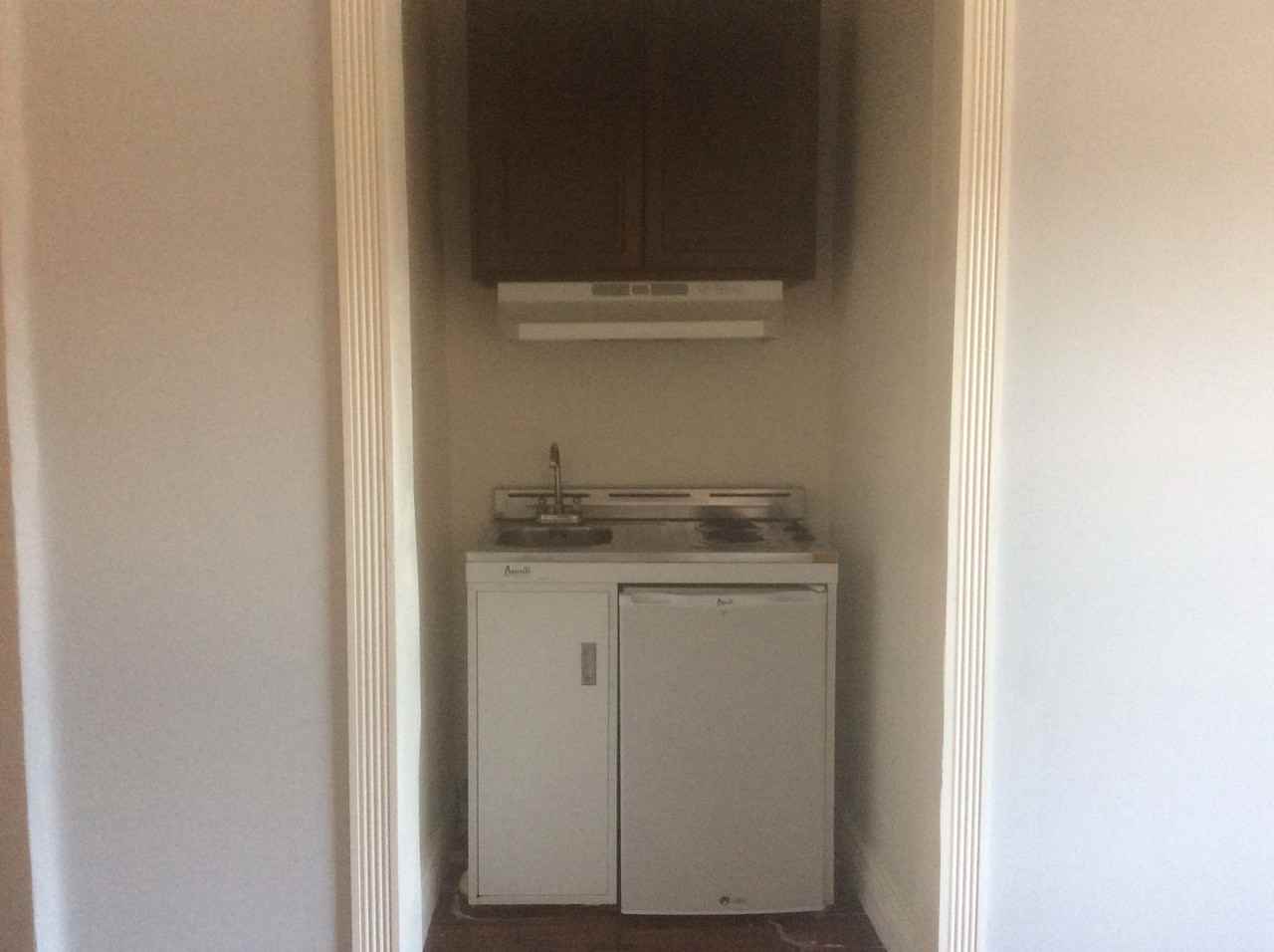 Alexandria Apartments LLC - Photo 5 of 13