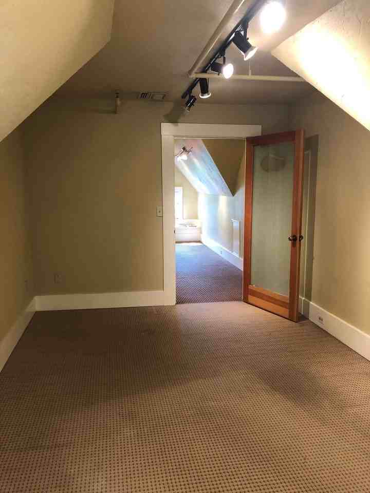 Office Suites in NW Nob Hill/Alphabet District! - Photo 2 of 14