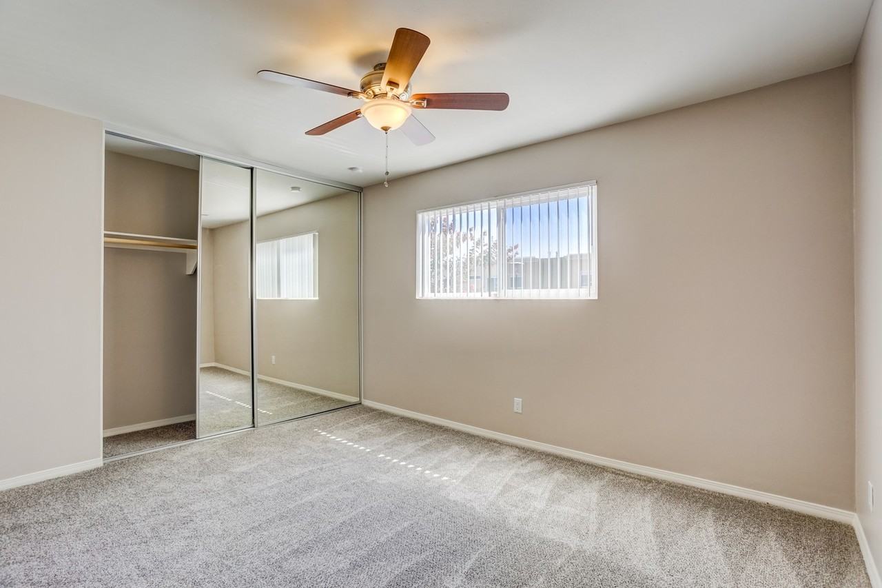 10233 Mission Gorge Road - Photo 6 of 36