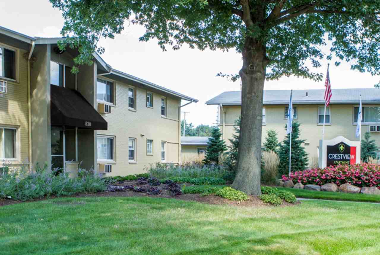 Crestview Apartment Homes - Photo 4 of 31